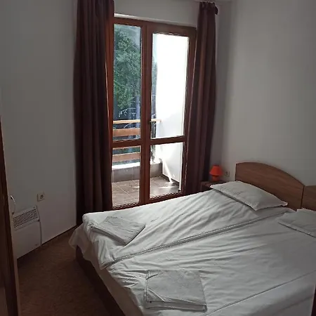 Private Nevena アパート パンポロボ