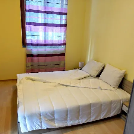 アパート Private Nevena パンポロボ